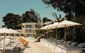 Les Roches Rouges, a Beaumier hotel